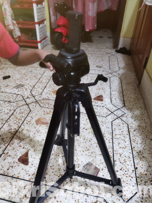 DIGIPOD TR472 camera stand